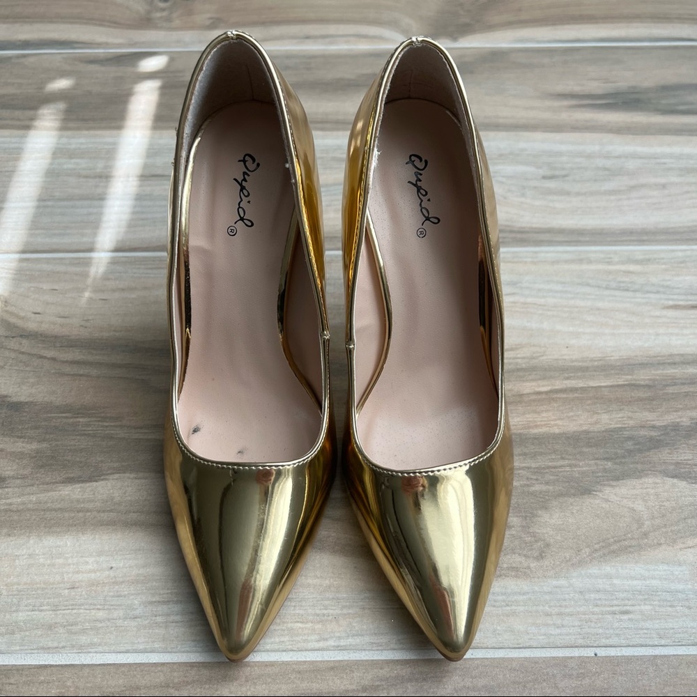 Qupid Gold Pumps.